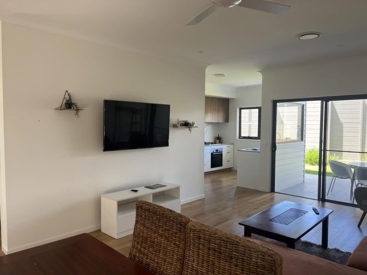 Stunning 3br In Serene Loc Varied Amenities Bbq Gold Coast
